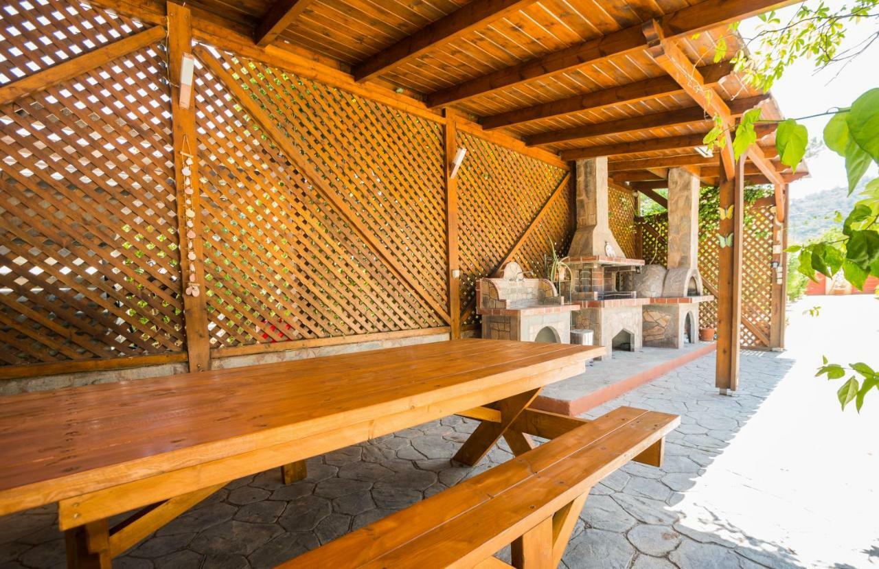 Antico Rosso Villa Ialysos  Extérieur photo